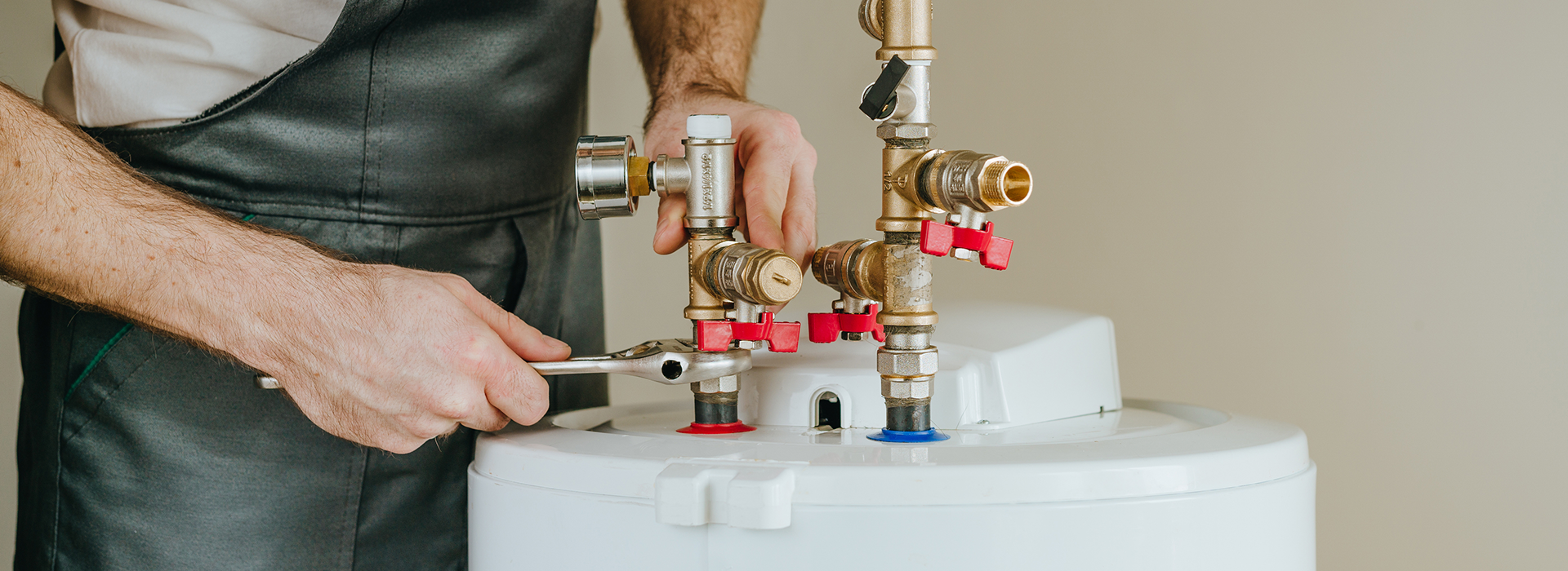 Emergency-Water-Heater-Replacement-in-Dubai-for-Quick-Hot-Water-Fixes